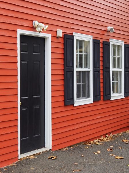 Cost of Red Vinyl Siding Installation in Allentown